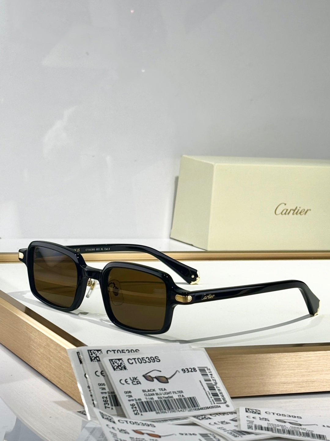 CARTIER PREMIÈRE SQUARE FRAME SUNGLASSES CT0539S IN ACETATE