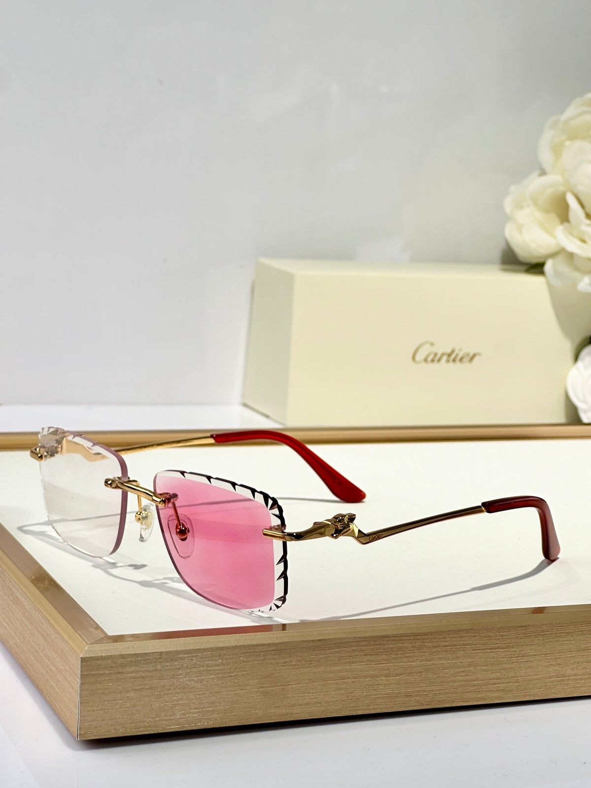CARTIER PANTHÈRE PHOTOCHROMIC LENSES RIMLESS SQUARE FRAME SUNGLASSES 580910 IN METAL