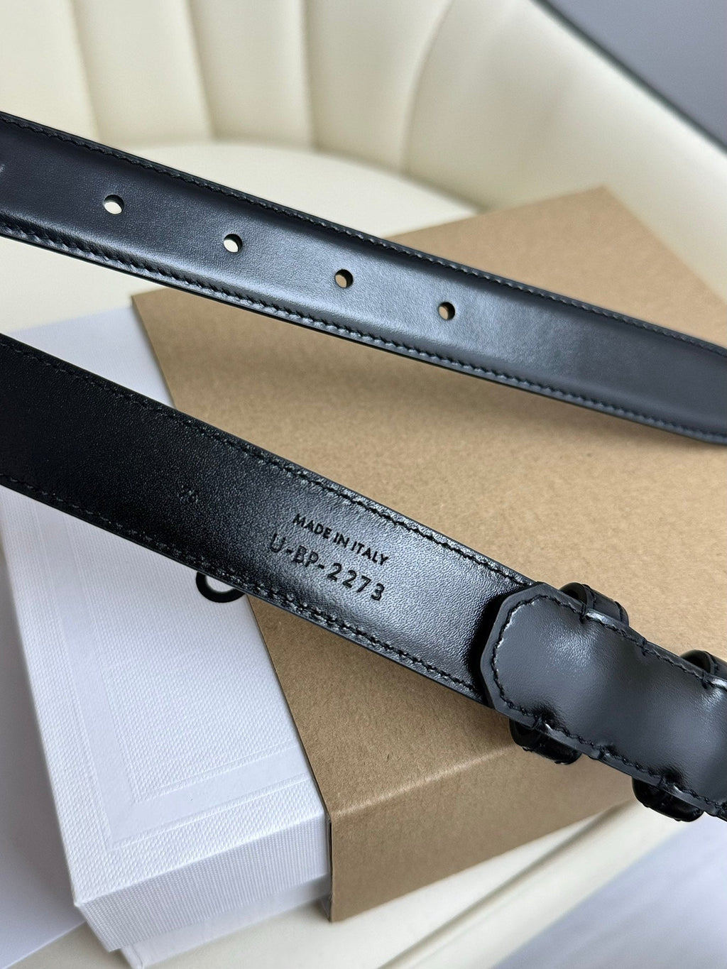 CELINE SMALL TRIOMPHE BELT 18 MM BLACK LEATHER SILVER HARDWARE