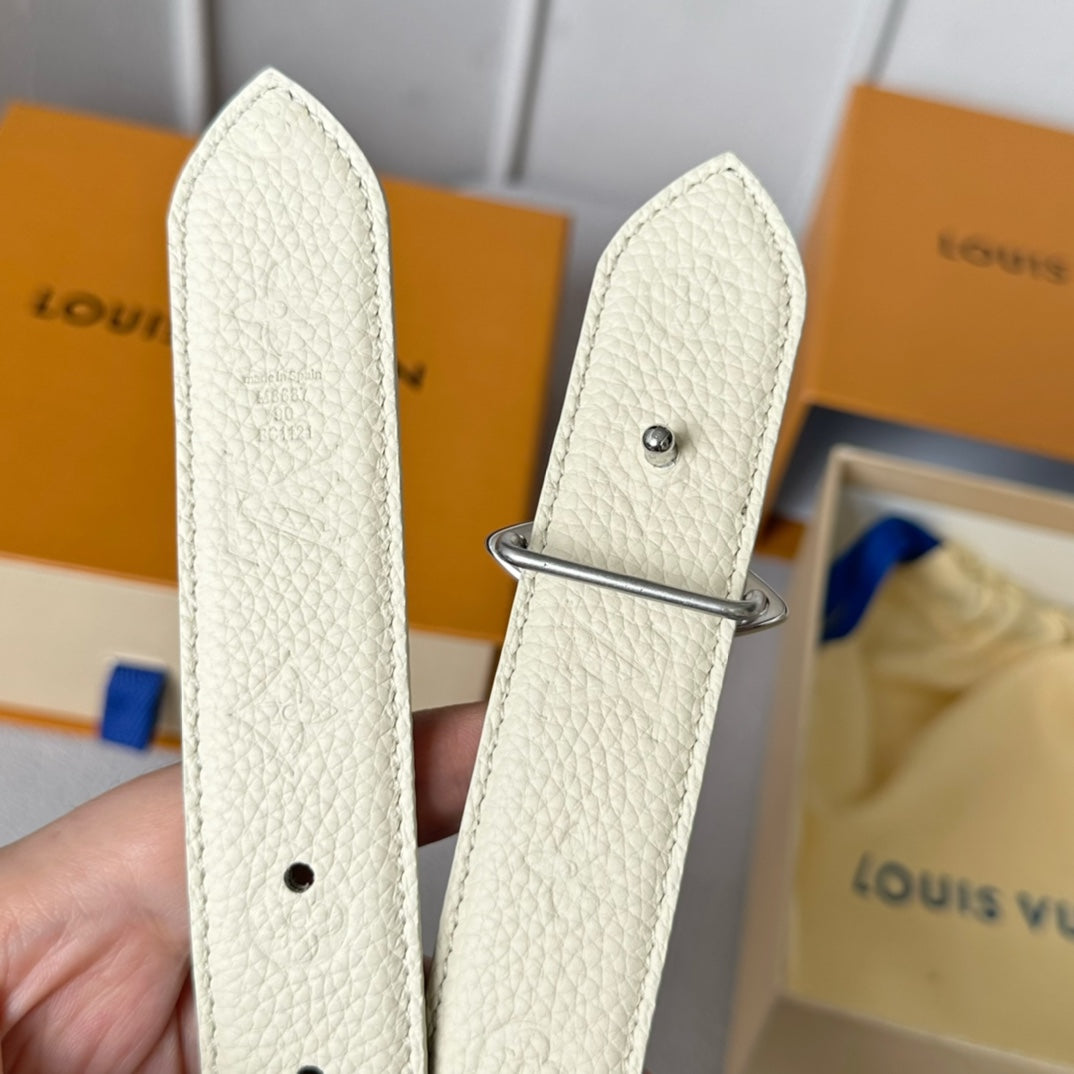 LOUIS VUITTON LV  MINI FLOWERGRAM 30MM REVERSIBLE BELT IN WHITE EMBOSSED CALFSKIN SILVER HARDWARE
