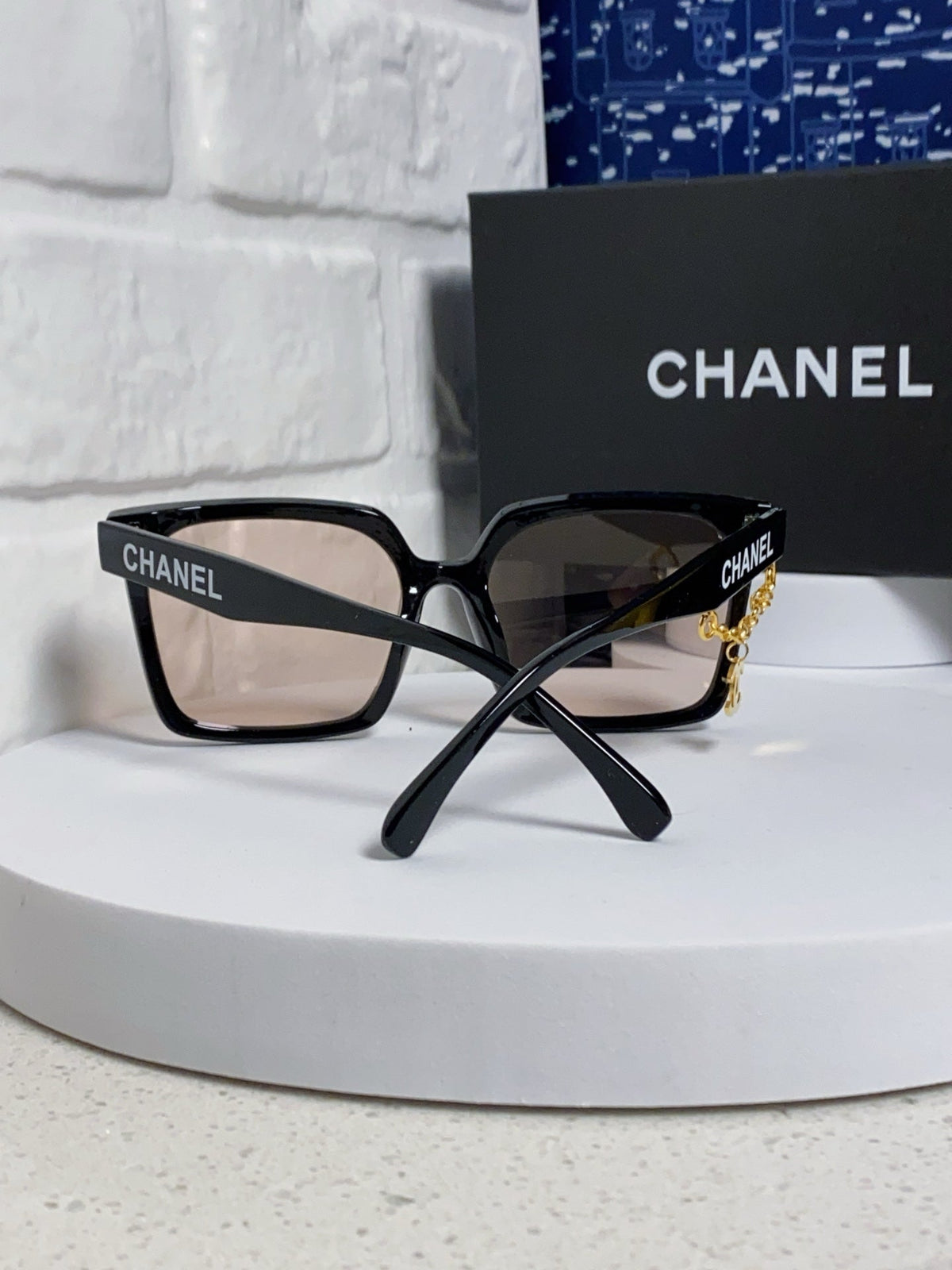 CHANEL SQUARE SUNGLASSES 641807 IN BLACK ACETATE LIGHT BROWN LENSES
